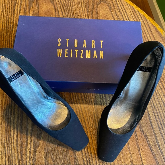 Stuart Weitzman size 9 1/2 AA - Picture 2 of 5